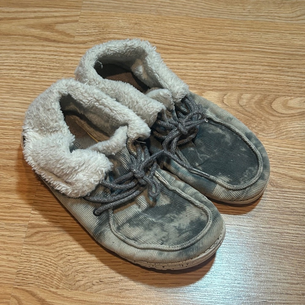 Hey Dude Britt Grey Skies Corduroy Faux Fur Lined Womens 8 Grey